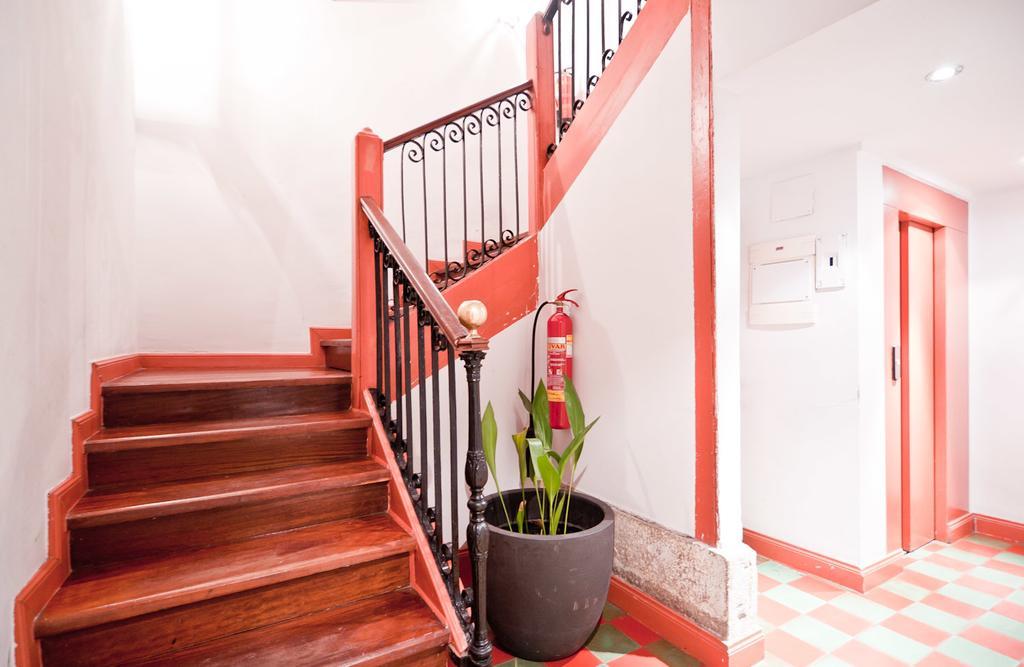 Apartamentos Puerta Del Sol I Мадрид Номер фото